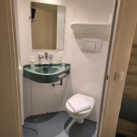 Brit Essentiel Poitiers Gare Du Futuroscope Hotel *