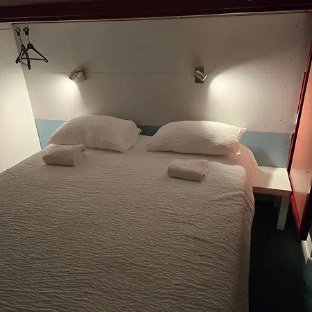 Hotell Brit Essentiel Poitiers Gare Du Futuroscope *