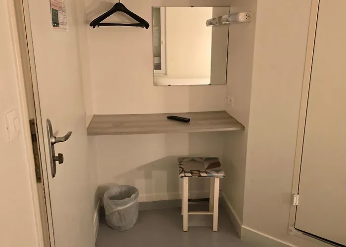 Hotel Brit Essentiel Poitiers Gare Du Futuroscope Jaunay-Clan