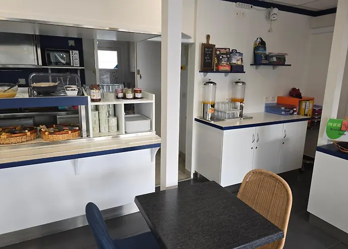 Hotel Brit Essentiel Poitiers Gare Du Futuroscope Jaunay-Clan